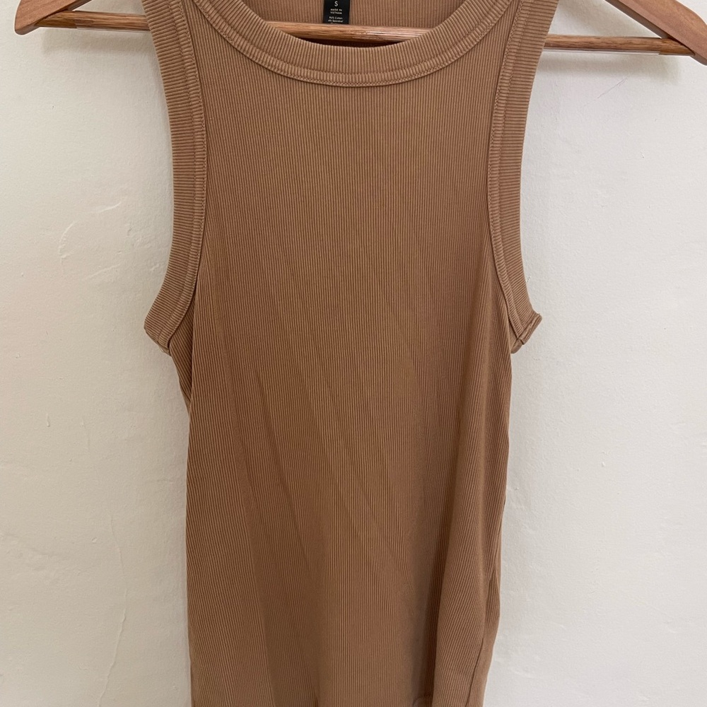 Banana Republic Tan / Camel Ribbed Tank Top